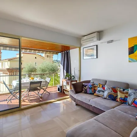 Апартаменты Le Clos Charmerade *